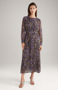 Szyfonowa sukienka plisowana w kolorze lila/żółtym we wzory product