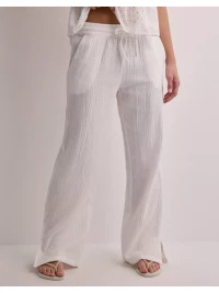 JdY Jdytheis Wide Slit Pant Wvn Noos Bukser med slids Cloud Dancer product