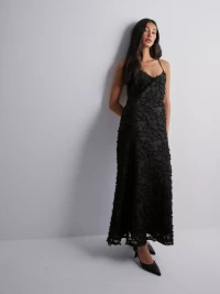 Neo Noir - Festkjoler - Black - Clia Fringe Dress - Kjoler product