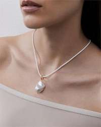 Ines Necklace product