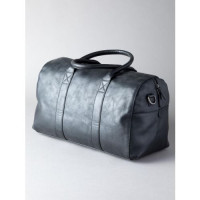 Scarsdale Leather Holdall in Black product