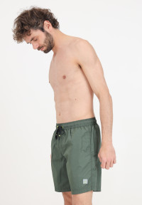 Shorts mare da uomo verde militare con patch logo product
