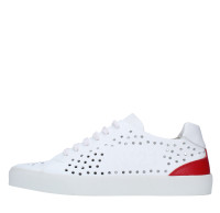 Sneakers in pelle forata product
