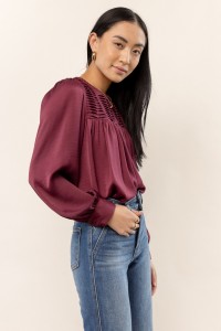 Noa Blouse in Burgundy product