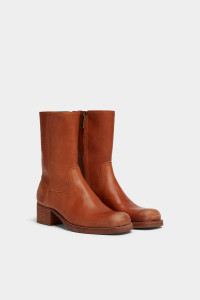 VINTAGE BOOTS product
