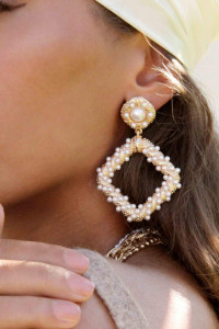 Pearl Knocker Earrings – Ettika Jewelry product