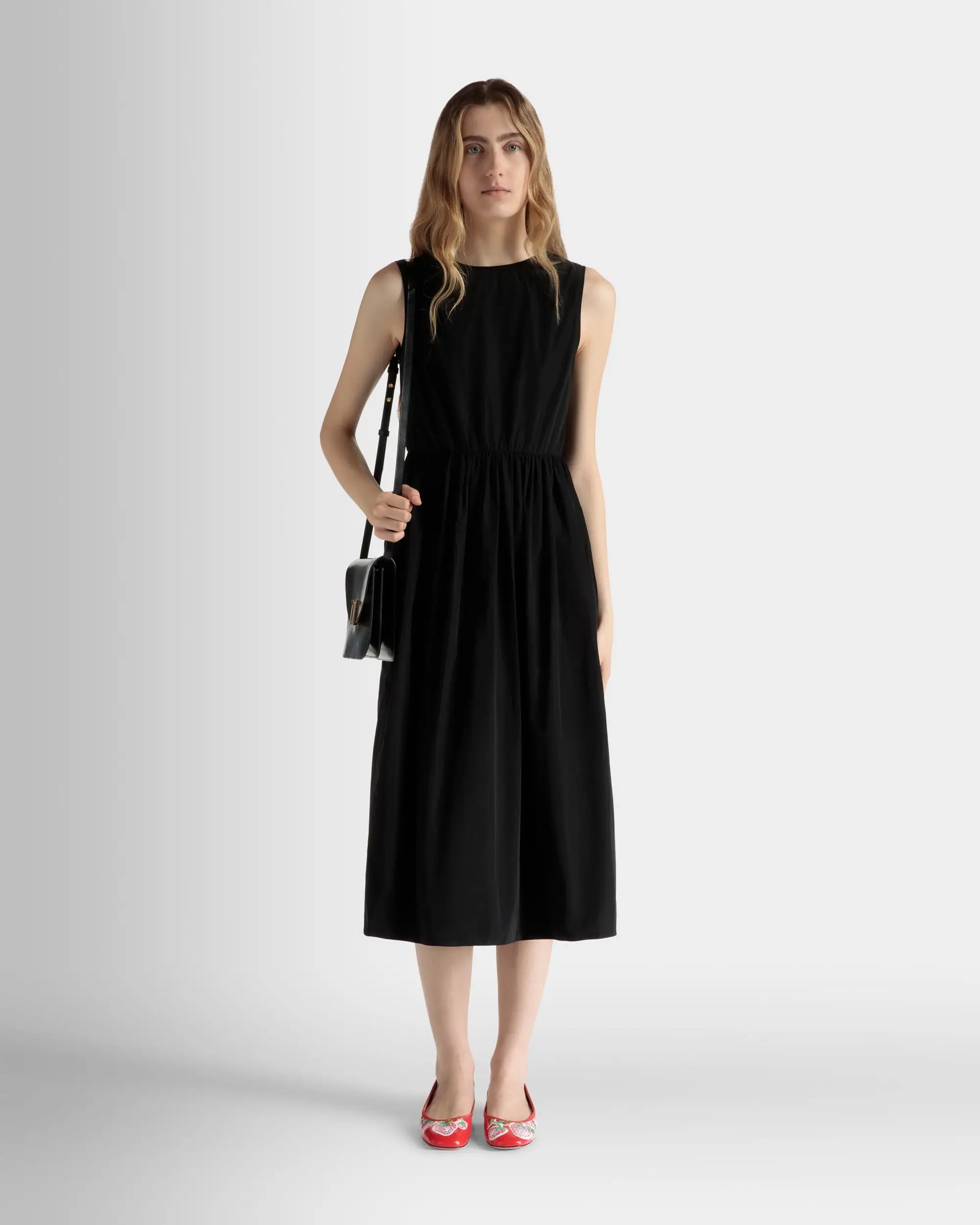 Sleeveless Midi Dress in Black Technical Duchesse