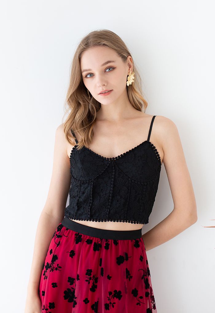 FLORAL LACE SHIRRED BACK CROP TANK TOP IN BLACK