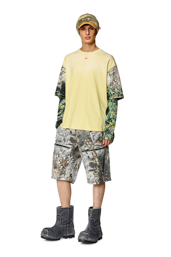 T-Wesher-N5 Layered T-shirt with graphic sleeves