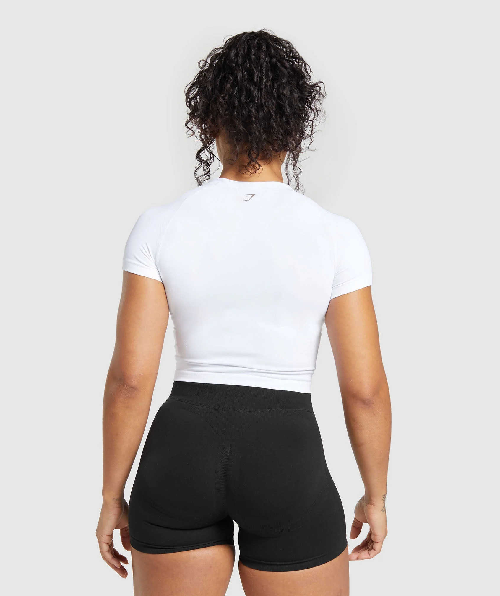 MUSCLE MOMMY GRAPHIC SEAMLESS TEE