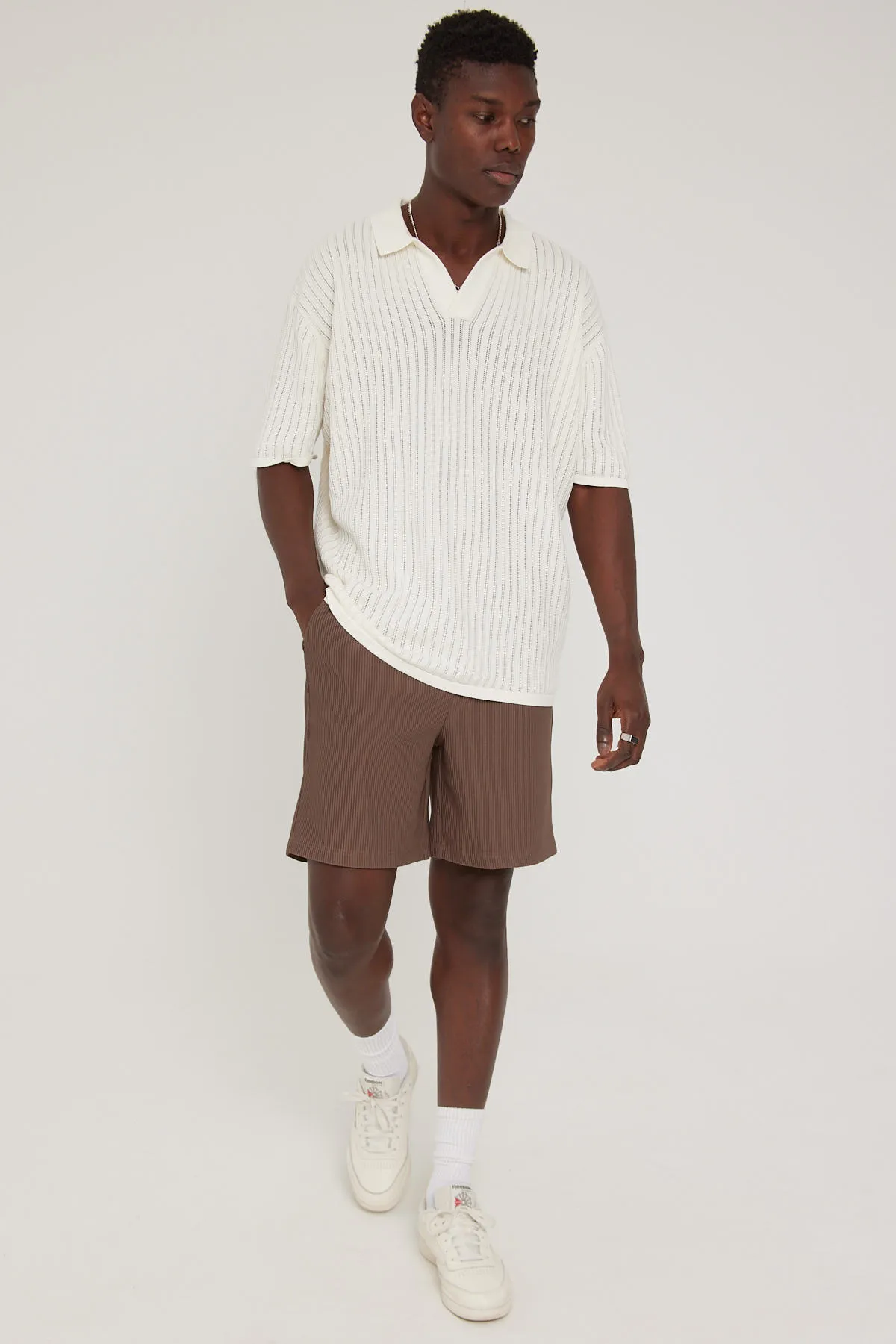 Relaxed Pleated Short Brown  Common Need